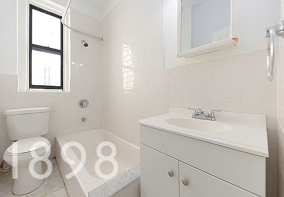 4th image of 185 E 162nd St APT 4F