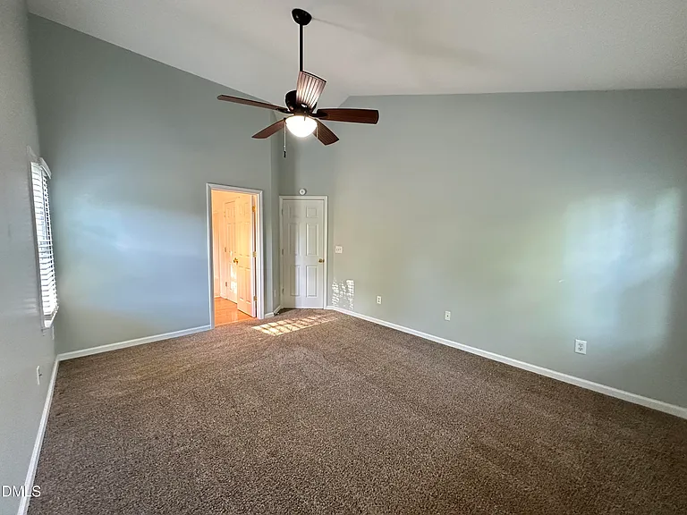 1612 Farmington Grove Dr — Photo 17