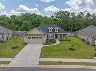 224 Creek Ridge Dr, Warner Robins, GA 31088