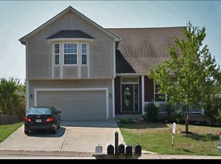 1711 Rolling Rock Rd, Raymore, MO 64083