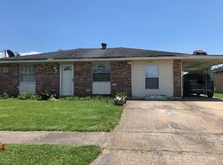 2928 Cardinal Dr, Marrero, LA 70072