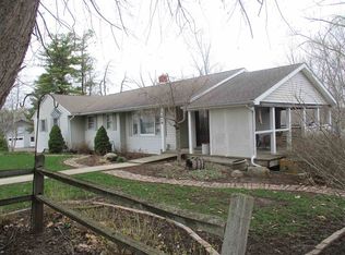 719 S Main St, Roanoke, IN 46783