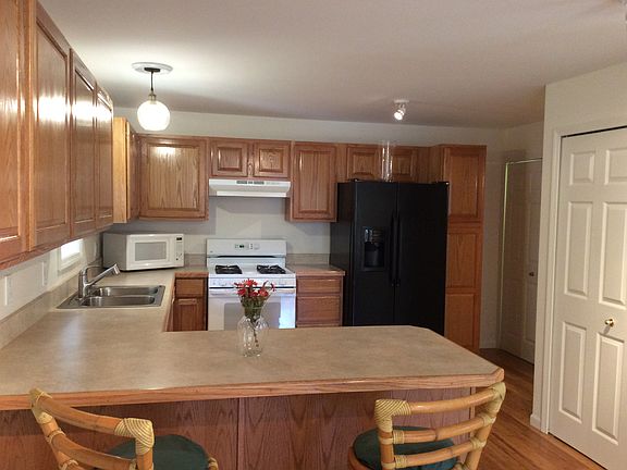 2nd image of 6309 Towar Ave