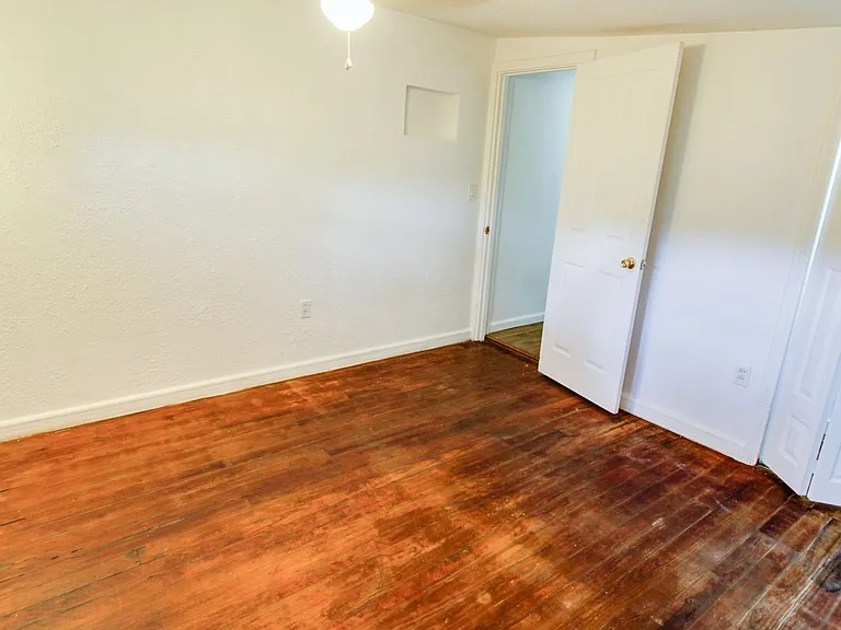1709 Cloverlawn Ave — Photo 8
