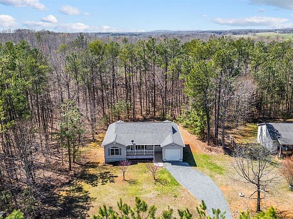 4th image of 307 Courtland Dr