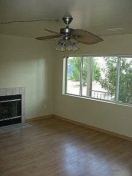 4 bed, 2500 sqft, $2,450 — Photo 4