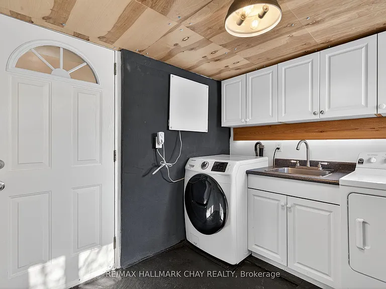 45 Caledonia Rd #LOWER — Photo 4