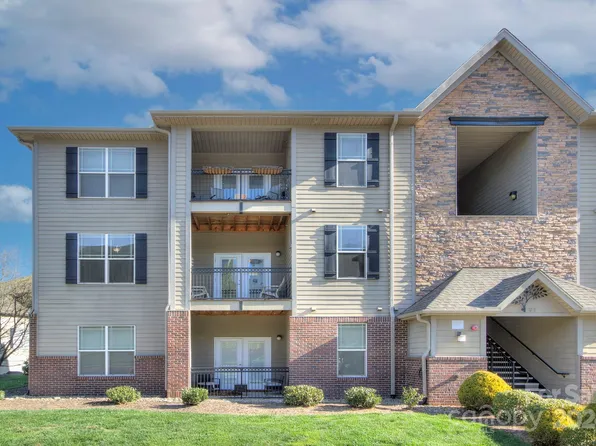 91 Brickton Village Cir #201, Fletcher, NC 28732