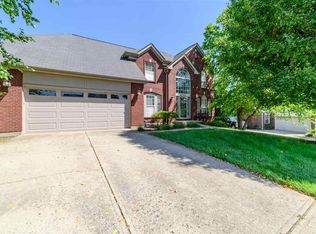 1243 Strathmore Ct, Hebron, KY 41048