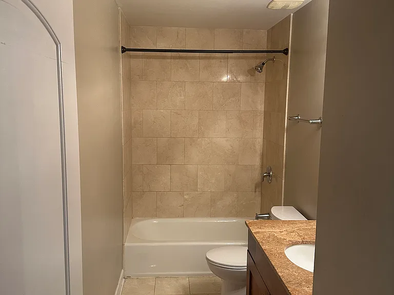 4043 S Drexel Blvd #104 — Photo 20