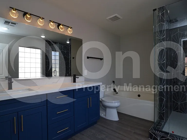 655 E Winchester Way — Photo 14