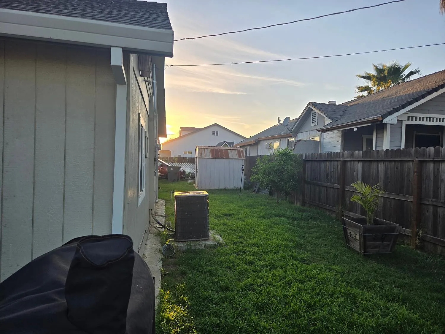 4694 Pacific Ave photo 1