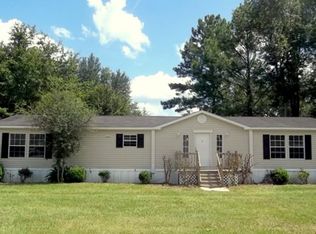 2255 Dusty Ln, Waycross, GA 31503