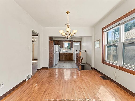 5th image of 1768 Hall Ave
