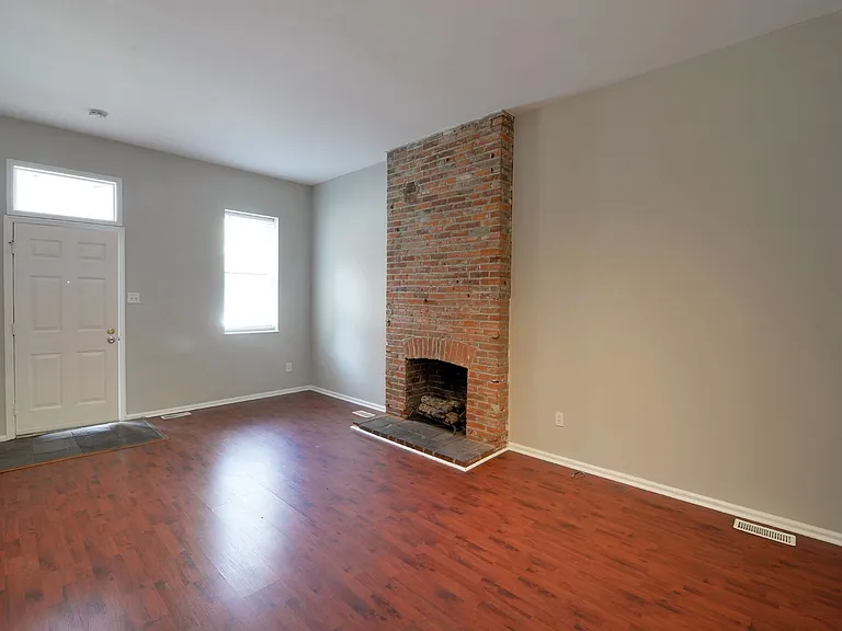 1804-1806 South 8th — Photo 5