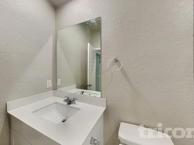 13542 Paxton Blvd — Photo 13
