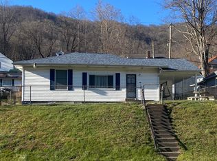 39 Church St, Lynch, KY 40855
