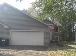 521 4th St N, Hudson, WI 54016