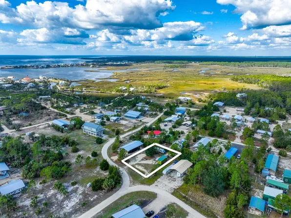 20903 Osprey Cir, Perry, FL 32348