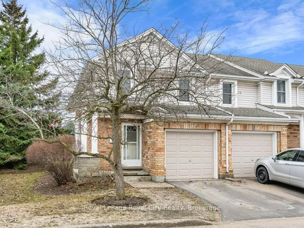 66 Rodgers Rd #37, Guelph, ON N1G 4Y5