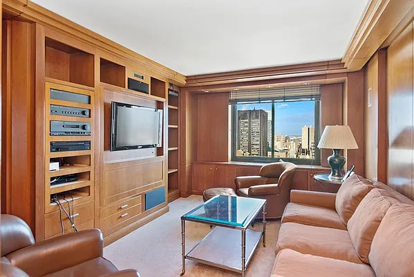 Rented by Keller Williams NYC | media 6