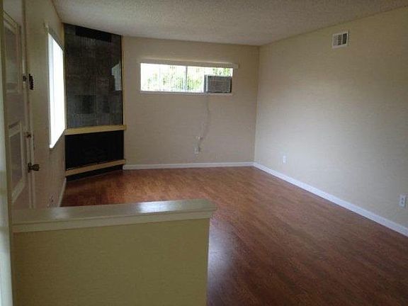 4th image of 1315 Castlemont Ave APT 3