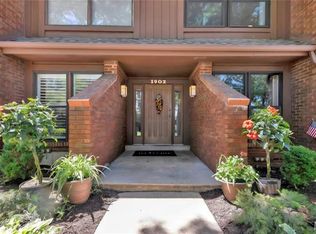1902 Meadowtree Ln APT 2, Saint Louis, MO 63122