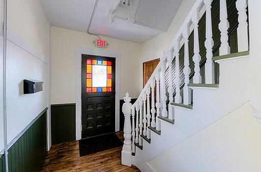 5th image of 145 Greenwood St