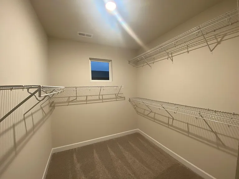 3762 Memorial Pkwy — Photo 26