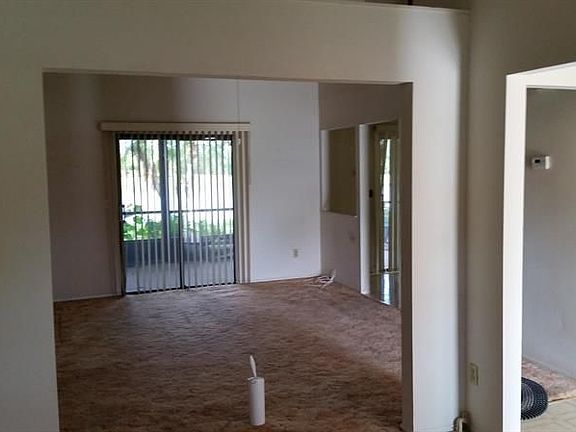 5th image of 2211 SE Brekenridge Cir