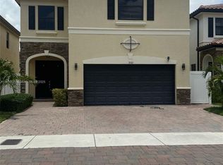 3521 W 86th Ter, Hialeah, FL 33018