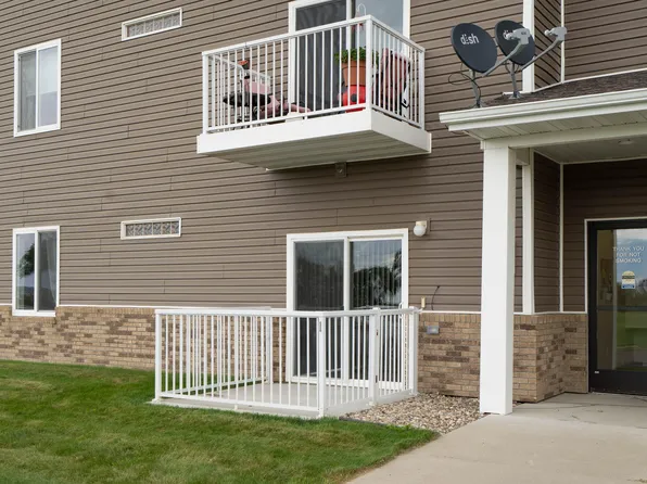 120 Santee Rd Unit 1, Bismarck, ND 58504