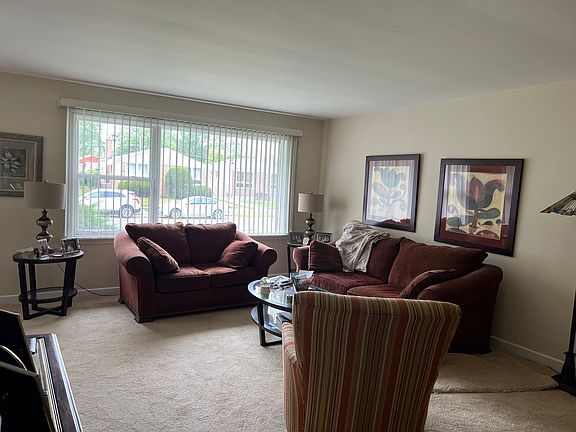 4th image of 9321 Lockwood Ave