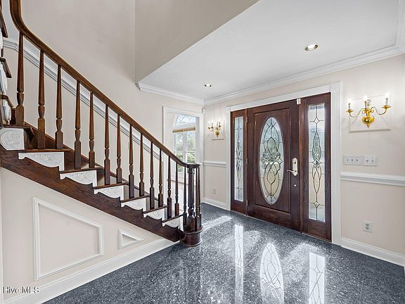 2nd image of 103 Seagull Way