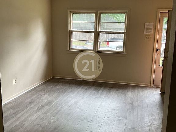 2nd image of 9551 Lakeside Dr #2