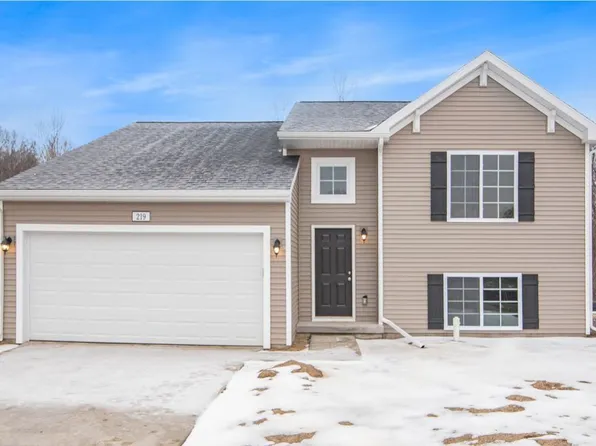 219 Creek Pointe Cir, Durand, MI 48429