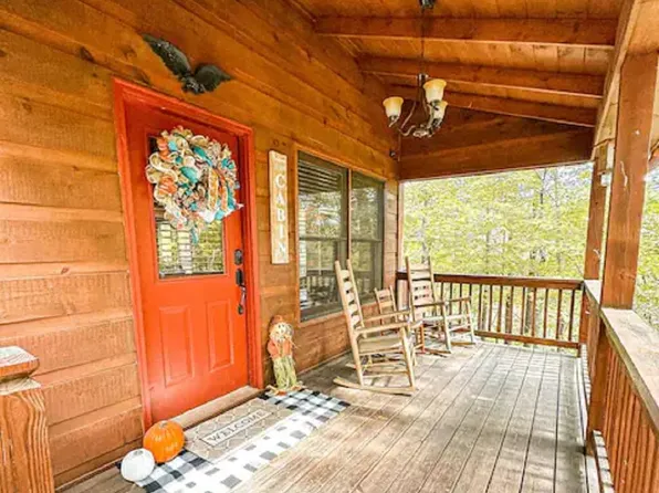 568 Alcan Way, Ellijay, GA 30540