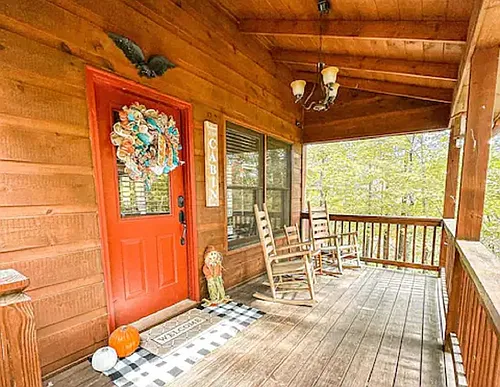 568 Alcan Way Photo 1