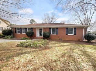 6200 Swift Arrow Ln, Charlotte, NC 28214