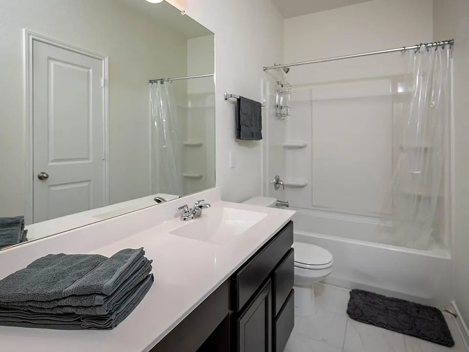 4411 Tivoli Dr