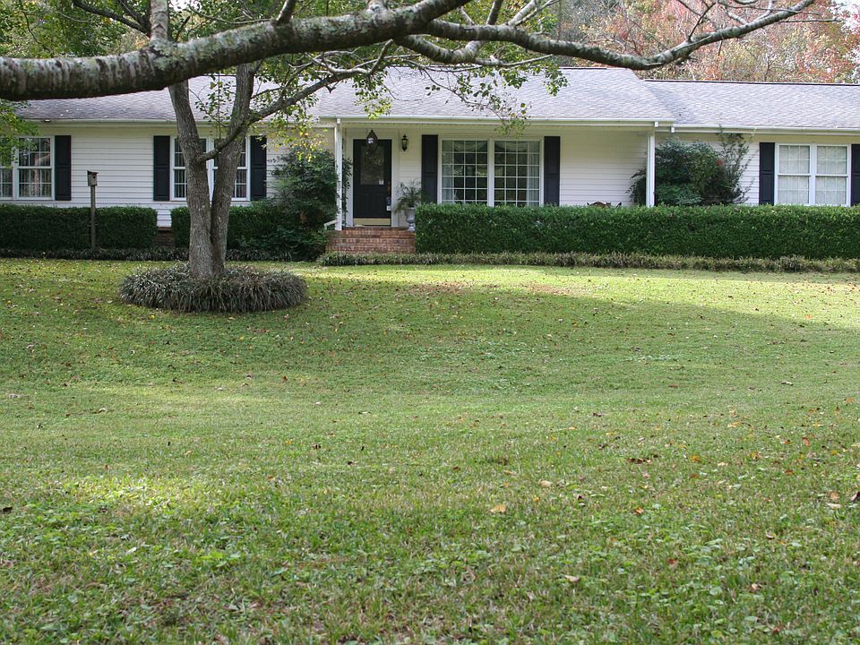 1st image of 3181 Creekwood Dr