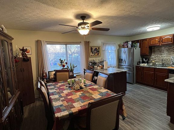 3rd image of 11708 Holgate Dr