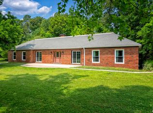 4 Magnolia Ln, Carbondale, IL 62903