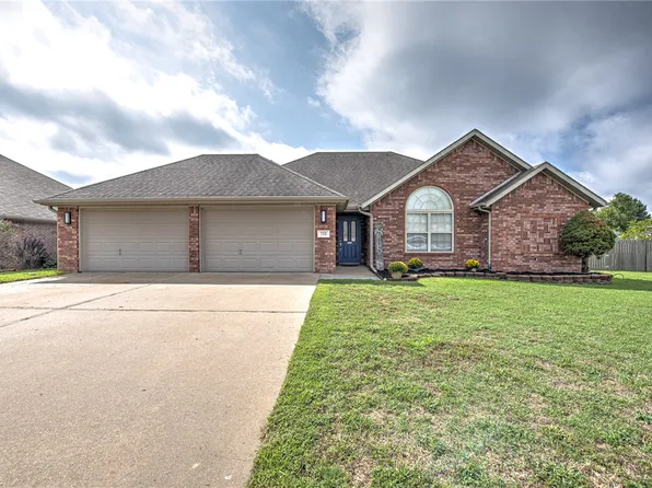 715 Hankins Ave, Lowell, AR 72745