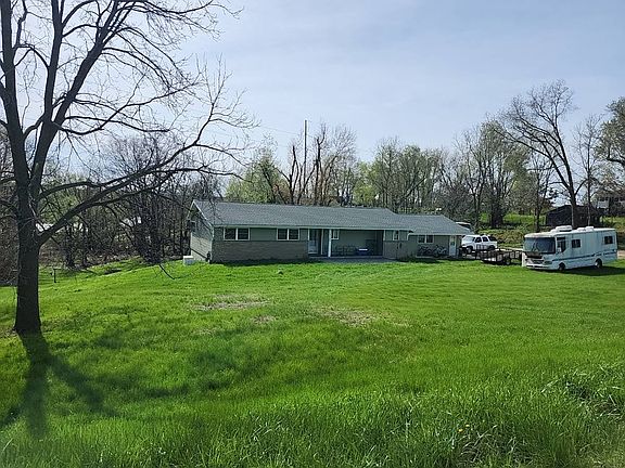 3rd image of 7790 Knox Rd