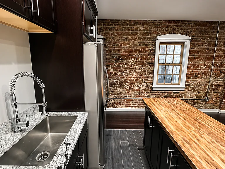 2030 W 25th St #203 — Photo 7