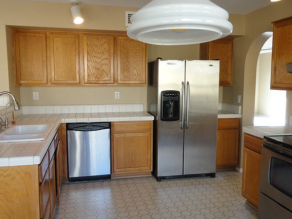 5th image of 7740 W Ludlow Dr