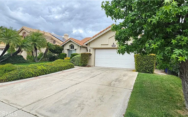 7219 Seville Ave — Photo 1