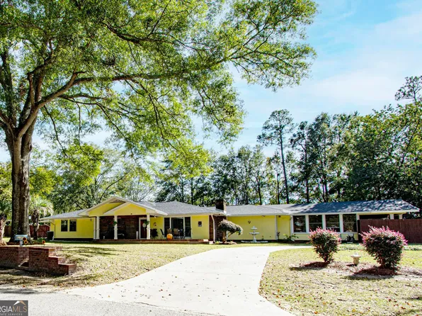 218 S Parkway Dr, Sylvania, GA 30467