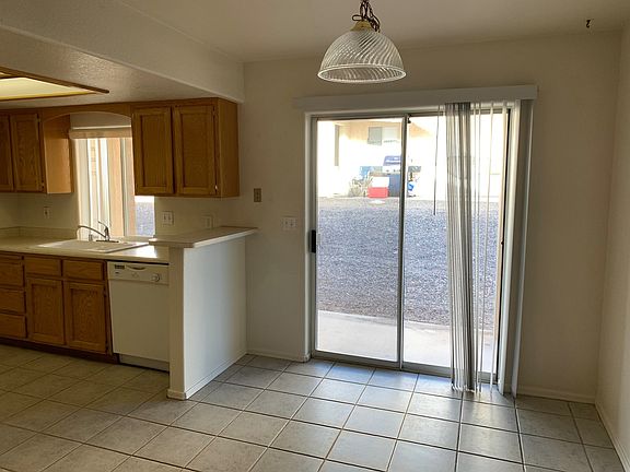 4th image of 3350 Tomahawk Dr APT 1